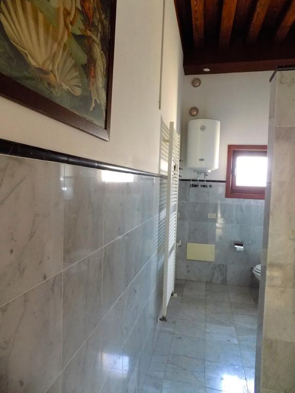 San Trovaso Apartment *